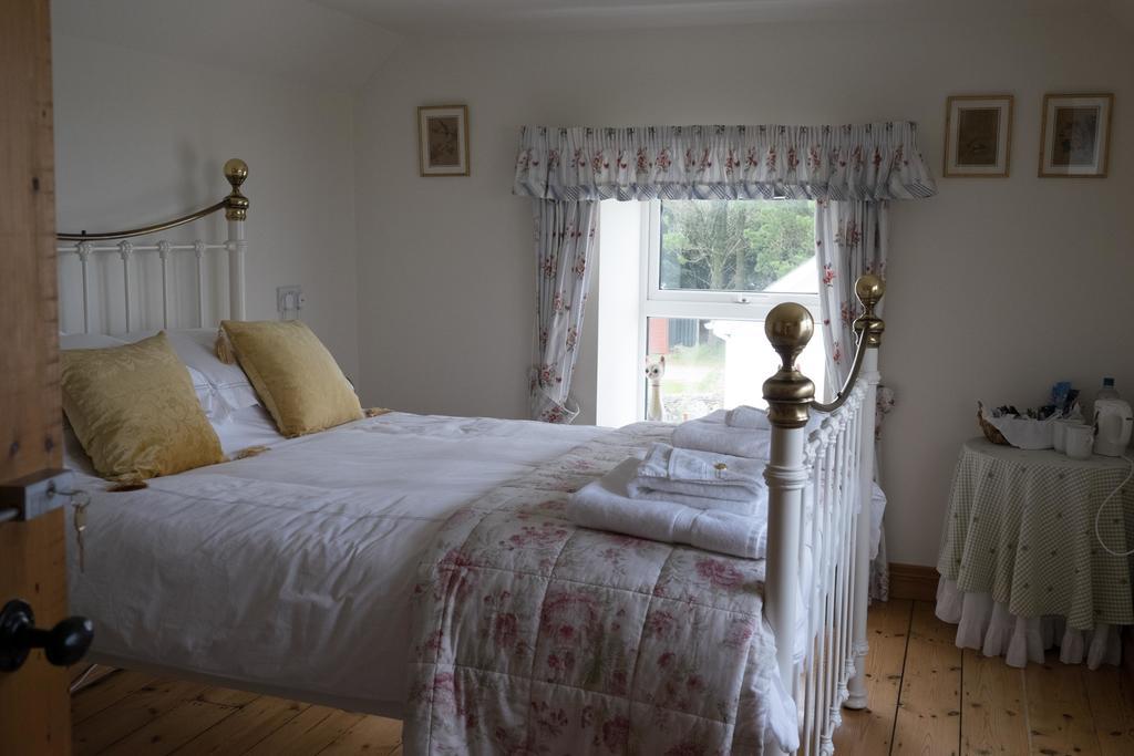 Bed and Breakfast Melorne Farm Camelford Esterno foto
