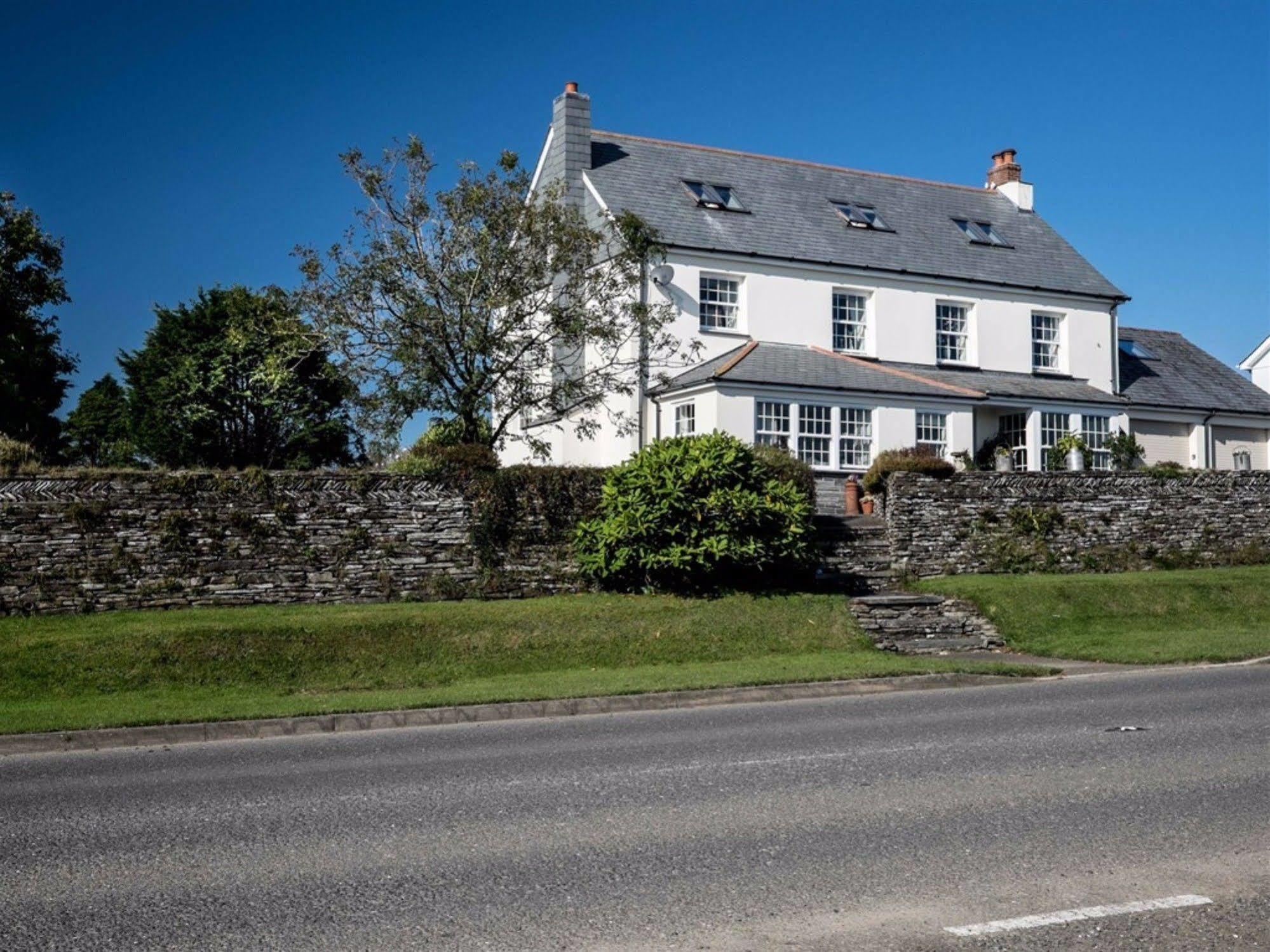 Bed and Breakfast Melorne Farm Camelford Esterno foto