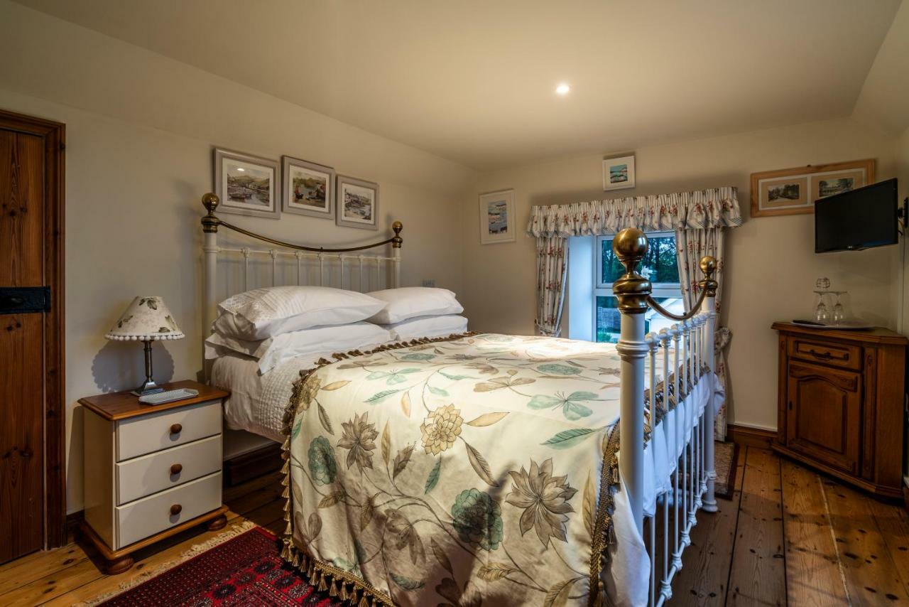 Bed and Breakfast Melorne Farm Camelford Esterno foto