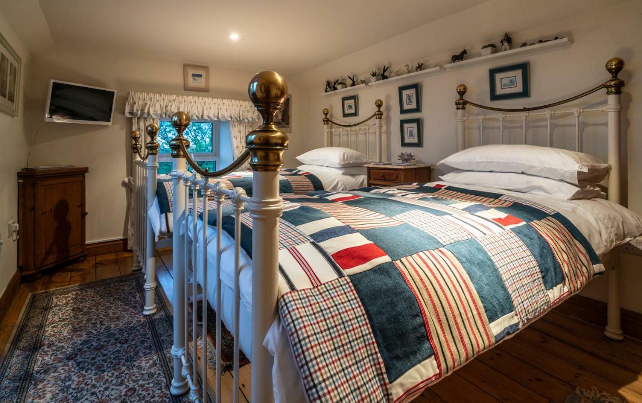 Bed and Breakfast Melorne Farm Camelford Esterno foto