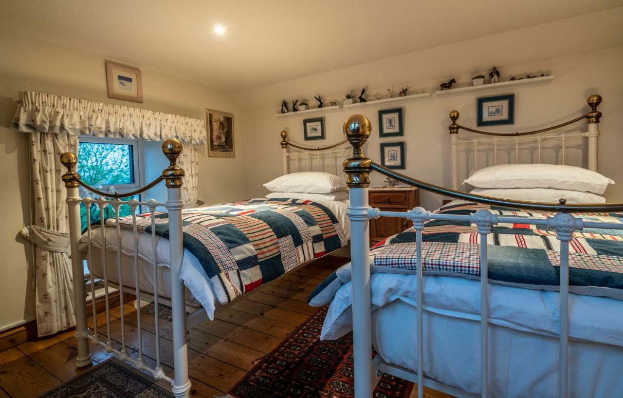 Bed and Breakfast Melorne Farm Camelford Esterno foto